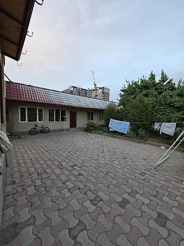 Продажа коттеджей и домов: 6 комнат и более, 207 м², 9 соток, Бишкек, Арча-Бешик ж/м Собственник — 7