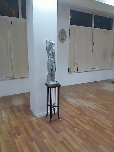 neon yazı: Fiqur, Gips, rəng - Gümüşü — 2