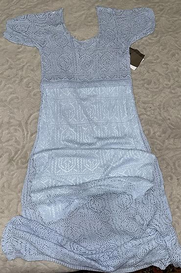 light blue: Ажурное длинное платье, можно и надеть на купальник и на пляж. Размер — 3
