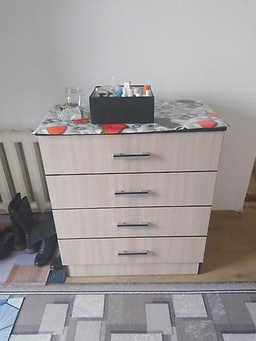 Спальные гарнитуры: Спальный гарнитур в классическом стиле, цвет светлый/медовый дуб — 1