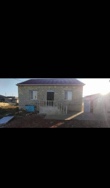 qaradag rayon musviqabad qəsəbəsində satilan evlər: Мушфугабад 3 комнаты, 99 м², Нет кредита, Средний ремонт