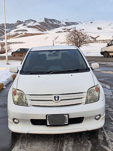Toyota Ist: 2002 г., 1.5 л, Автомат, Бензин, Хэтчбэк at lalafo.kg Toyota Ist: 2002 г., 1.5 л, Автомат, Бензин, Хэтчбэк