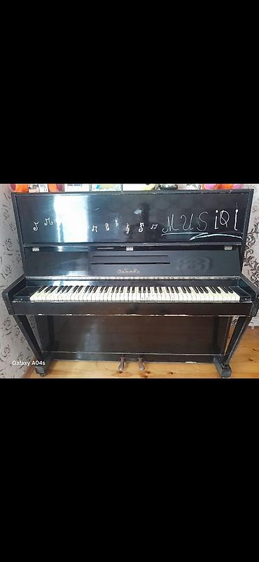 Musiqi alətləri: Upright pianino – “Odeon” markası - Korpus: qara rəngli, parlaq lak — 2