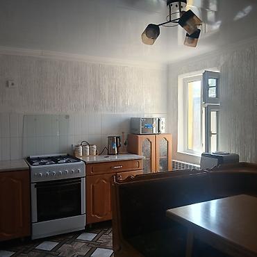 Үйлөрдү сатуу: 6 бөлмө жана андан көп, 124 м², 5 соток, Бишкек, Турбаза Менчик ээси — 3
