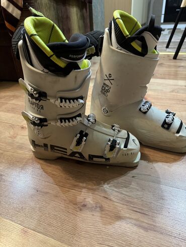 лыжные ботинки: Лыжные ботинки как новые почти