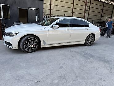 подлокотник естима: BMW 7 series: 2018 г., 3 л, Автомат, Бензин, Седан — 2