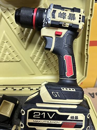 black decker: Аккумуляторная ударная дрель-шуруповерт 21V в кейсе - Тип — 5