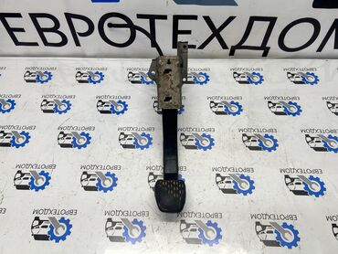 Другие автозапчасти: Педаль сцепления Mercedes Benz Sprinter W906 OM651 2011 Контрактный