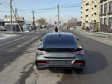 Hyundai: Hyundai Elantra: 2023 г., 1.5 л, Автомат, Бензин, Седан — 5
