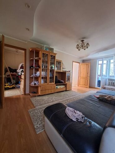 Продажа квартир: 3 комнаты, 58 м², 104 серия, 2 этаж, Косметический ремонт