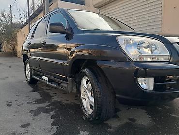 cherry masin: Kia Sportage – qara rəngli, şəhər və yolsuzluq üçün əlverişli kompakt — 6