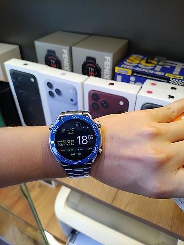 Башка акылдуу сааттар: Смарт‑часы TAG Heuer Connected (стиль дайверского безеля) - Корпус — 1