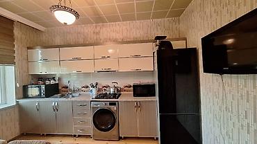 mozarella pendir: Mətbəx mebeli satılır. - Ölçü: 4 metr - Komplekt: üst və alt dolablar — 1
