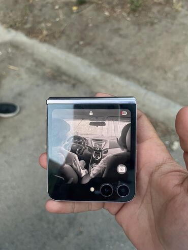 samsug a20: Samsung Galaxy Z Flip 5, 256 GB, rəng - Qara