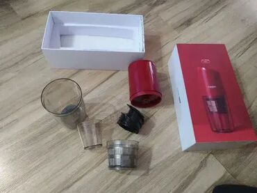 Sokovnici: CalmDo PJ801 Portable Rechargeable Personal Masticating Juicer Red 25 — 8