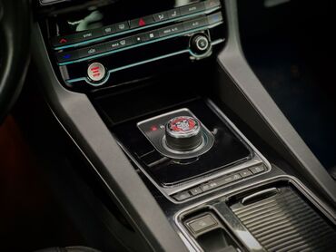 Jaguar: Jaguar F-Pace: 2020 г., 2 л, Автомат, Бензин, Кроссовер — 7