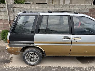 mazda 2005: Минивэн (5 дверей) с просторным салоном и высоким потолком. Основные — 8