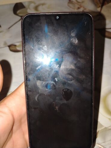 Digər mobil telefonlar: Məhsul: Sensorlu ekranlı smartfon - Ön tərəfdə damla tipli kameraya