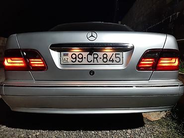 w210 sükan: Mercedes-Benz E-Class: 2.2 l | 1999 il Sedan — 1