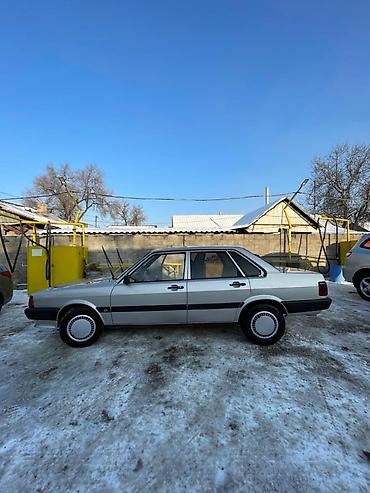 Audi: Audi 80: 1986 г., 1.8 л, Механика, Бензин, Седан — 15