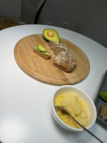 Курьерская доставка: Услуга курьерской доставки по городу через приложение. - Быстрая — 13