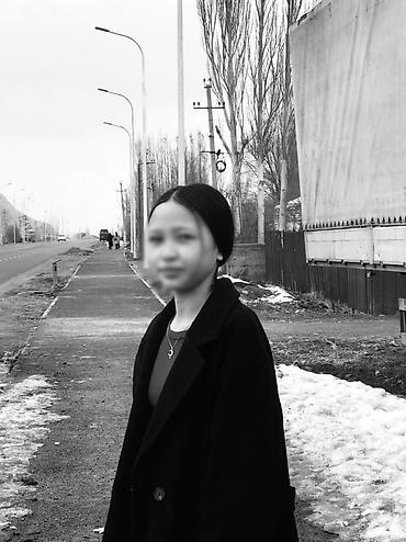 Айымдардын кийими: Длинное женское пальто-халат, черное - Классический прямой крой до — 2