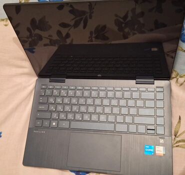 ucuz netbook: Hp pavillion x360 2-in-1 laptop model 14-ek1008ci Ram 8GB Yaddaş
