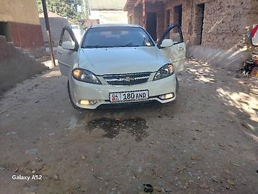 Daewoo Gentra: 2013 г., 1.5 л, Механика, Бензин, Седан