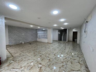 İnformatika: Xətai rayonu, Ağ şəhər, Xəqani Rüstəmov küçəsində, ümumi sahəsi 71.5