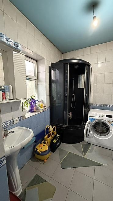 Продажа коттеджей и домов: Предлогается частный дом к продаже. Собственник. Включающей прихожую — 5