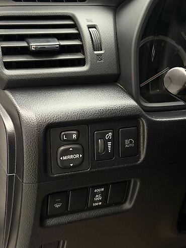 Toyota: Toyota 4Runner: 2020 г., 4 л, Автомат, Бензин, Внедорожник — 9