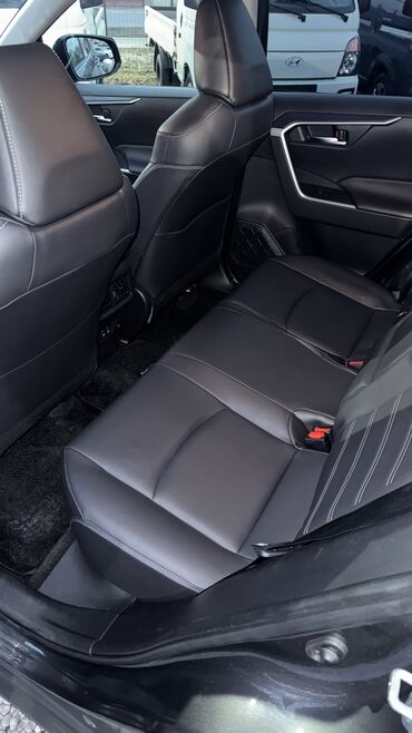 Toyota: Toyota RAV4: 2019 г., 2.5 л, Автомат, Бензин, Кроссовер — 10