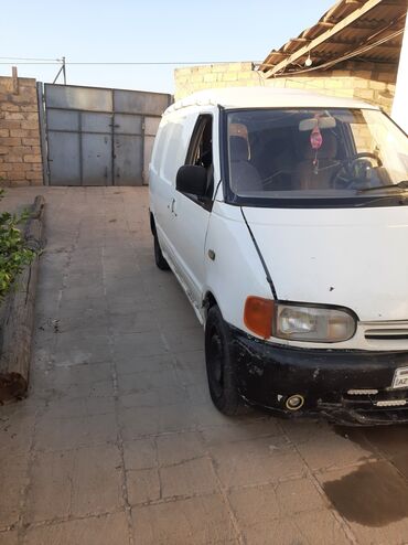 mersedes sprinter satisi: Nissan Serena: 2.8 l | 2000 il Universal