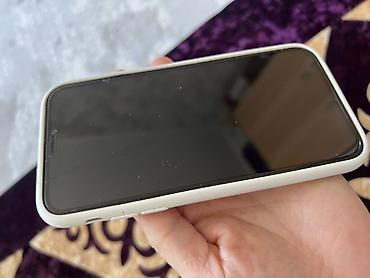 iphone 112: IPhone 11, Б/у, 128 ГБ, Белый, Чехол, 90 % — 2