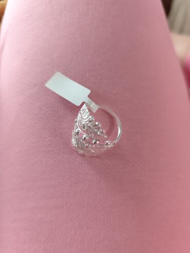 Setovi nakita: Srebrni set nakita – prsten i minđuše - Materijal: srebro (boja — 7