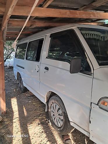 донголок 14 с: Hyundai H-1: 1996 г., 2.5 л, Механика, Дизель, Бус — 2