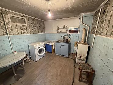Продажа коттеджей и домов: 🏡 **ПРОДАЁТСЯ ДОМ!** 📍 **Коммунаров** 🛏 3 комнаты 📐 Площадь дома — 4