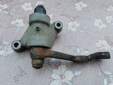 Auto delovi: Nosač spona Lada 7 Riva br. 1 i 2. Polovno, očuvano, sa ležajevima — 1