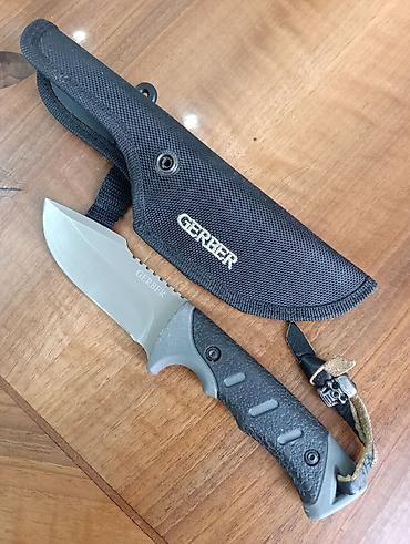 кожаный чехол: Нож Gerber с фиксированным клинком + фирменные ножны - Производитель — 1