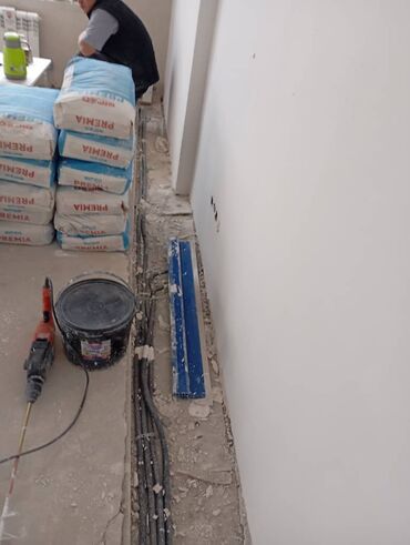 Штукатурка, шпаклевка: Штукатурка потолков, Шпаклевка стен, Шпаклевка потолков | Венецианская, Мокрый шелк, Кварц песок Больше 6 лет опыта — 11