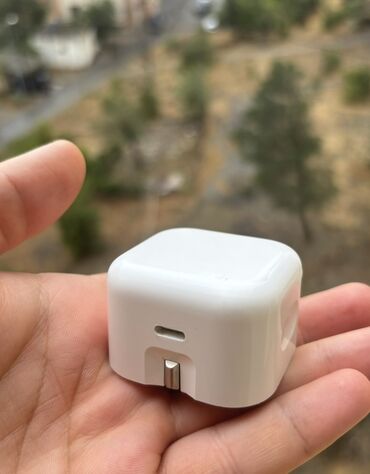 Беспроводное зарядное устройство Apple, 18 Вт, Б/у