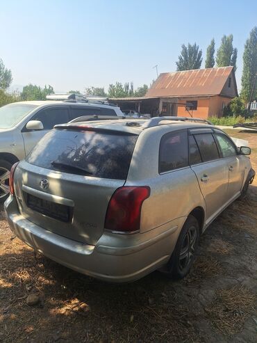 дом на колесах авто: Toyota Avensis: 2003 г.