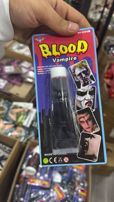 Oyuncaqlar: Halloven malları Geyimlər Dekorlar Aksesuarlar Qorxulu və maraqlı — 22