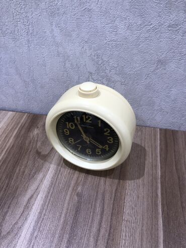 Əntiq saatlar: Masaüstü Mexaniki Əntiq saat 1970 il — 7