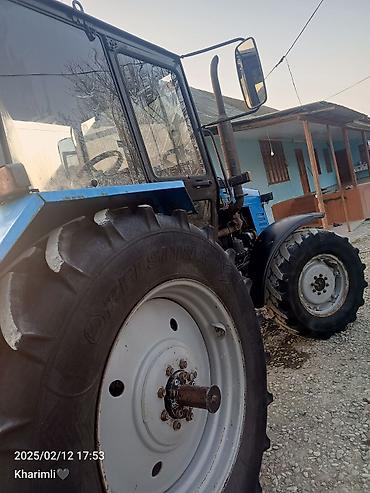Traktorlar: Belarus MTZ 1221.2 traktor - Güclü dizel mühərrik, ön və arxa — 3