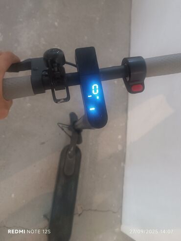 сколько стоит электросамокат: Yeni Elektrik samokat ≤ 5", > 1000 Vt, 16 - 25 km/s, Ödənişli çatdırılma
