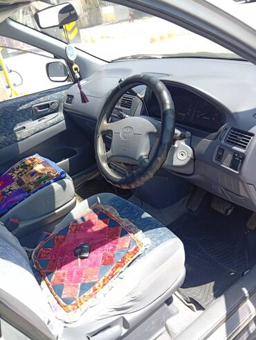 авто марк 2: Toyota Ipsum: 1996 г., 2 л, Автоматические, Бензин, Минивэн