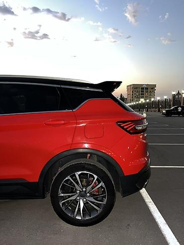 Geely: Geely Coolray: 2019 г., 1.5 л, Робот, Бензин, Кроссовер — 17