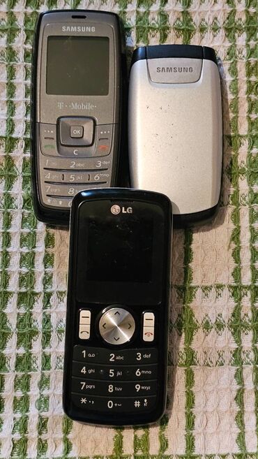 Samsung C110, Б/у, < 2 ГБ, цвет - Черный, 1 SIM