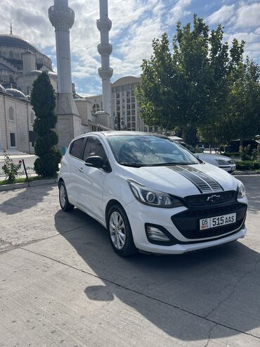 Chevrolet: Chevrolet Spark: 2018 г., 1 л, Вариатор, Бензин, Седан